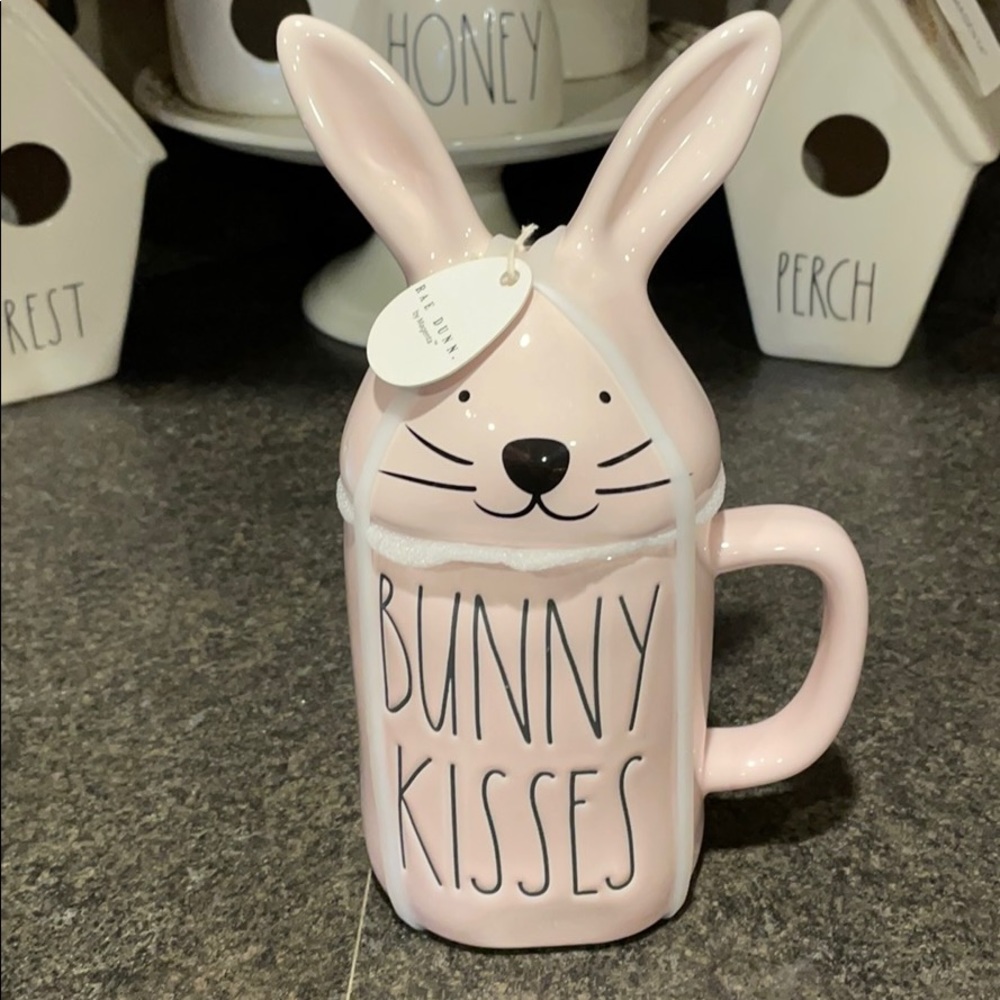 Bunny Kisses with Topper Rae Dunn